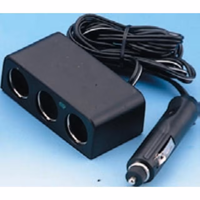 Steckdose Dreifach 12 V mit Kabel und Stecker