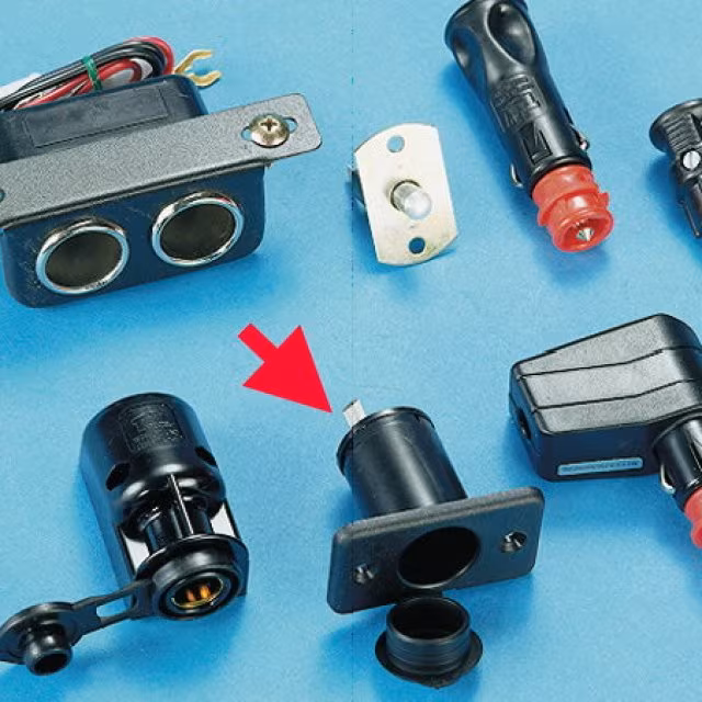 Einbausteckdose 12 V Kunststoff